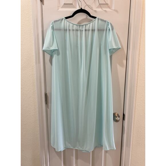 Miss Elaine Womens Nightgown Blue Embroidered Floral Short Sleeve Sz XL - Picture 4 of 7